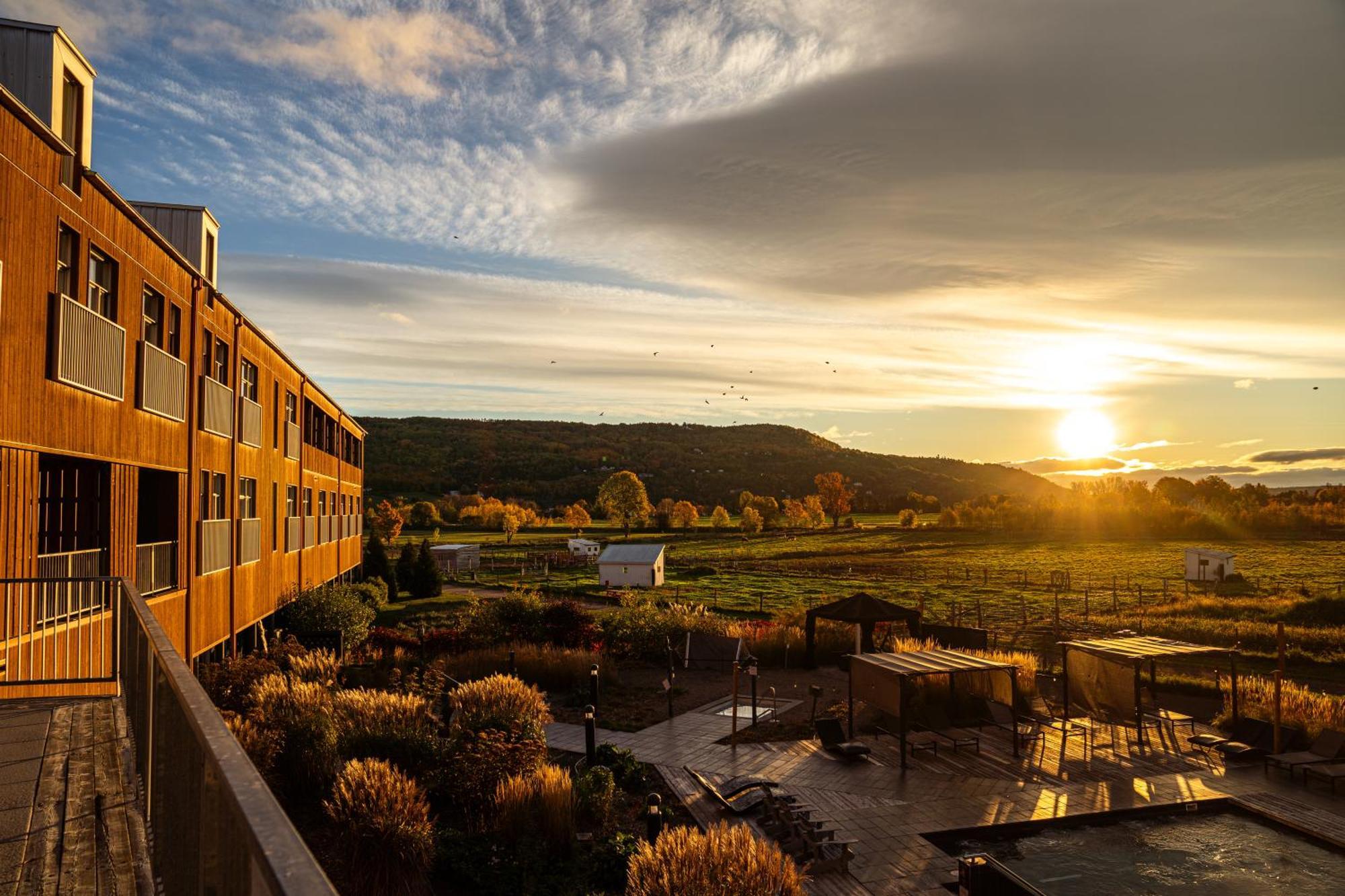 Hotel & Spa Le Germain Charlevoix Baie-Saint-Paul Eksteriør billede